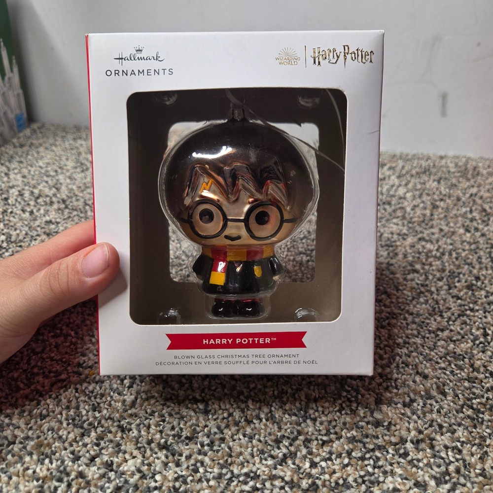 Hallmark Wizarding World Harry Potter Blown Glass Christmas Ornament
